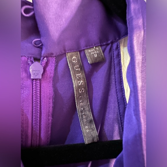 Guess purple satin halter top size M - Picture 5 of 7